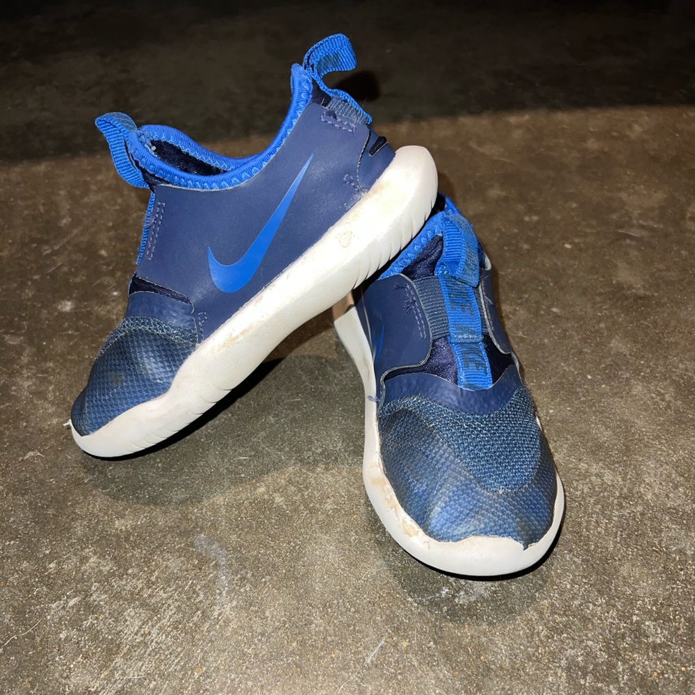 Nike flex runner size 10c